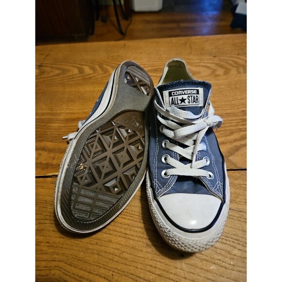 Converse Chuck Taylor All Star Men's  Size 6  Women 8 Low Top Canvas Gray - Picture 2 of 6